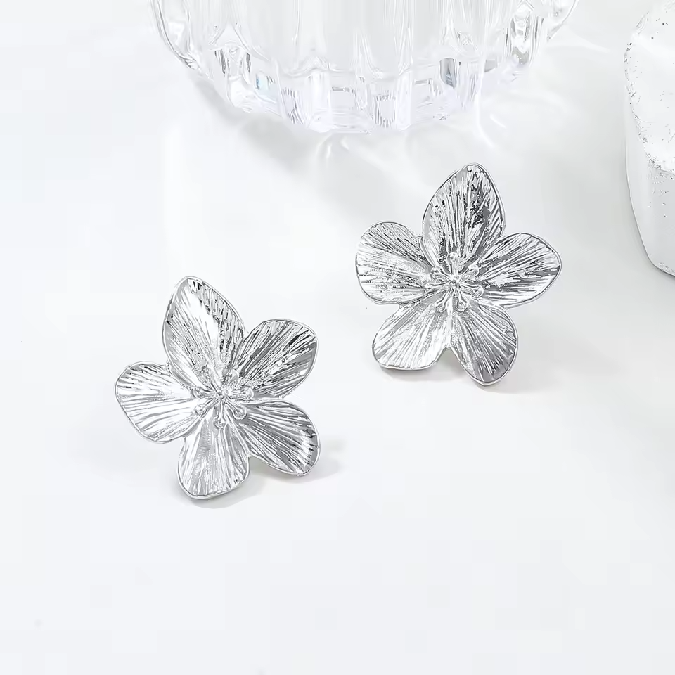 Dahila Earrings - July '73 Collection